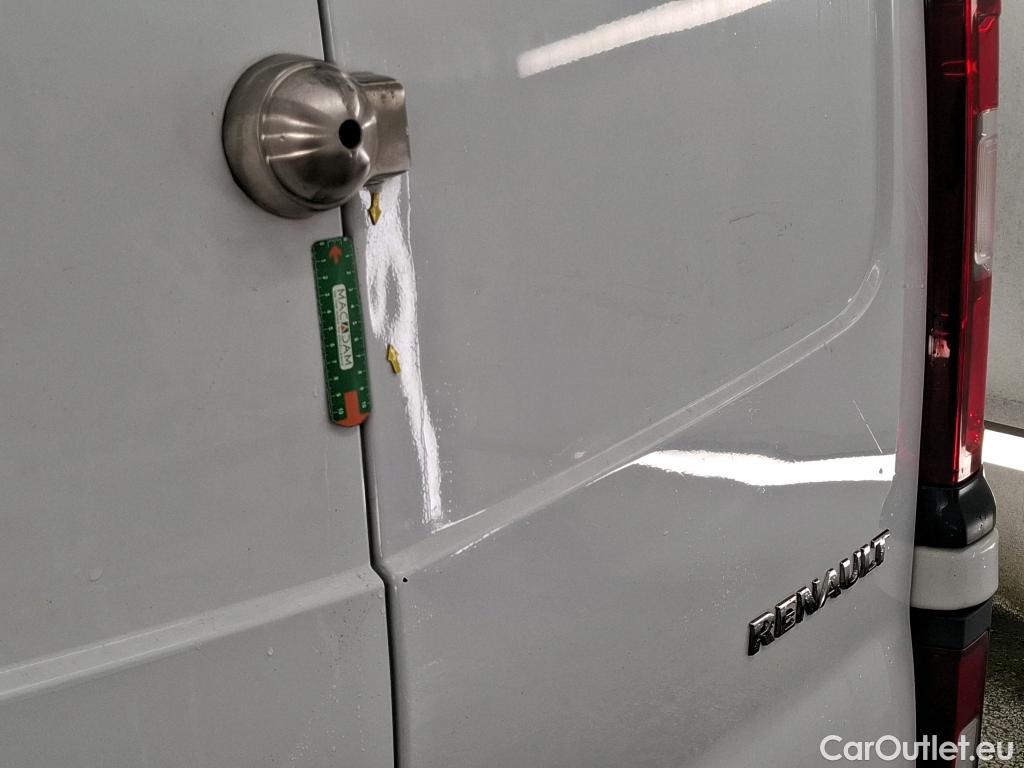  Renault  Trafic RENAULT  / 2019 / 4P / Fourgon tole NV FG GCF L1H1 1000 dCi 120 #21