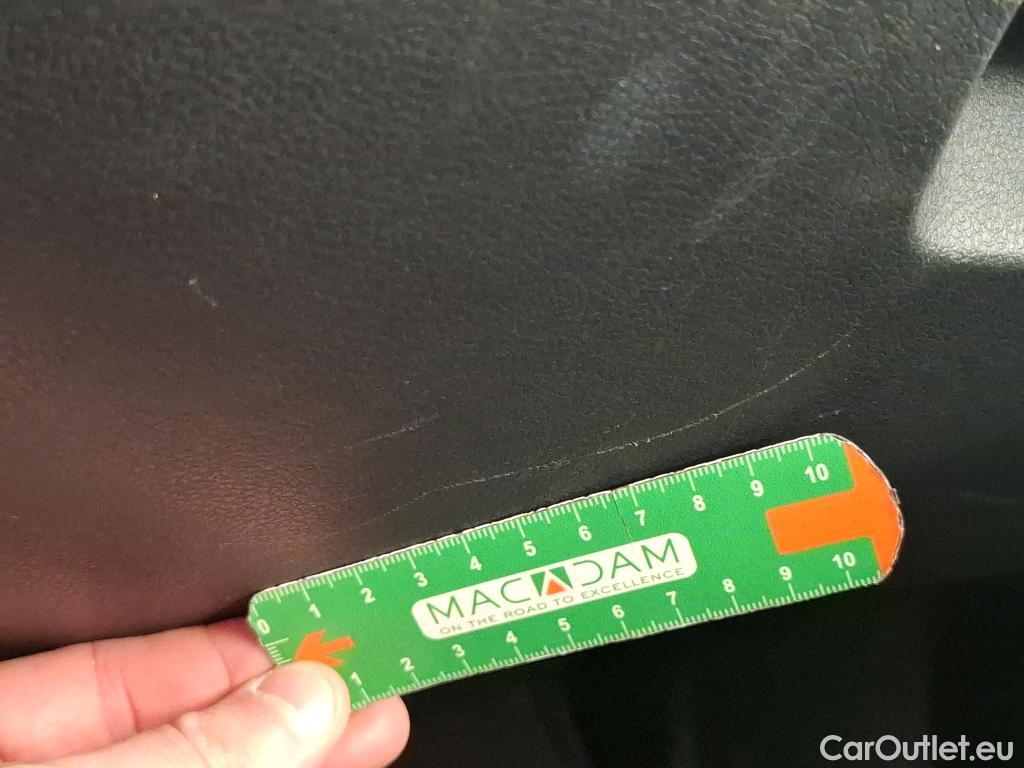  Renault  Trafic RENAULT  / 2019 / 4P / Fourgon tole NV FG GCF L1H1 1000 dCi 120 #19