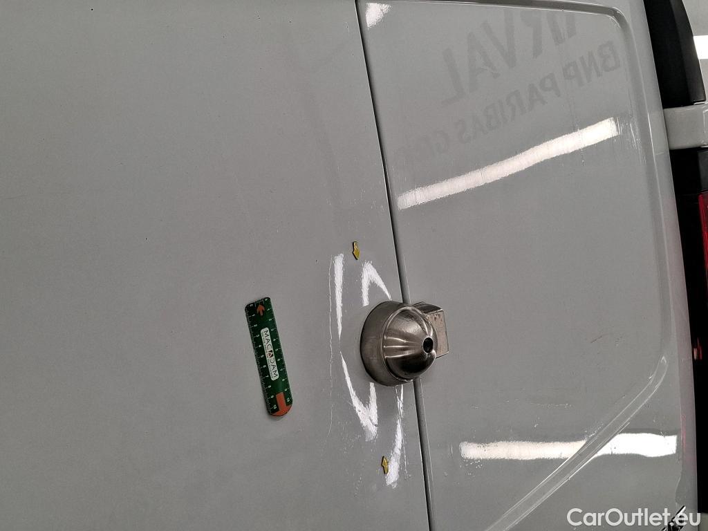  Renault  Trafic RENAULT  / 2019 / 4P / Fourgon tole NV FG GCF L1H1 1000 dCi 120 #10