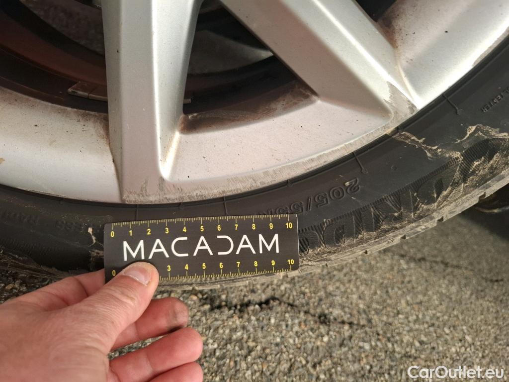  Seat  Leon SEAT  Sportstourer / 2020 / 5P / Break 1.0 eTSI 110 DSG S&S Style Business #22