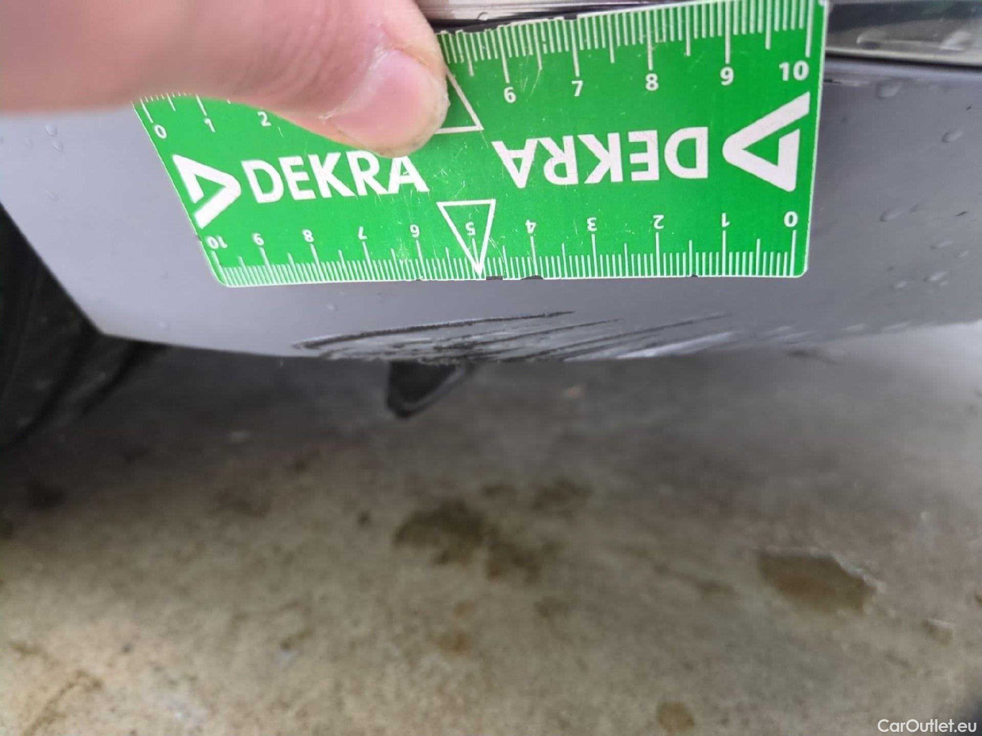  Volkswagen  Passat VOLKSWAGEN  SW / 2019 / 5P / Break 2.0 TDI 150 SCR DSG7 SW LOUNGE #18