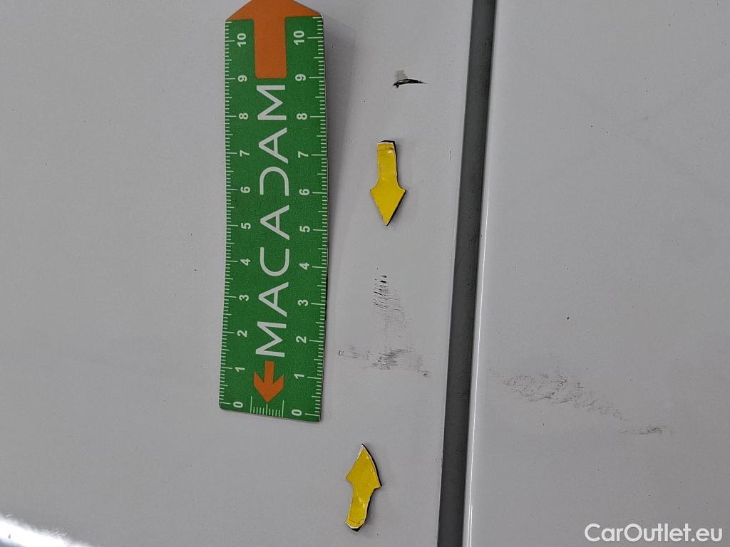  Renault  Trafic  III Fourgon L2H1 3T Confort 2.0 dCi 130CV BVM6 E6d #33