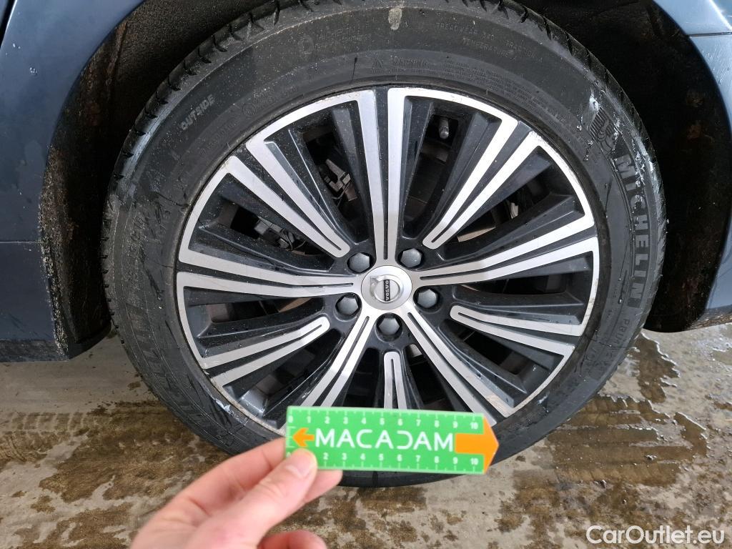  Volvo  V90 VOLVO   2020  5P  Break T8 Recharge Geartronic 8 Inscription #28