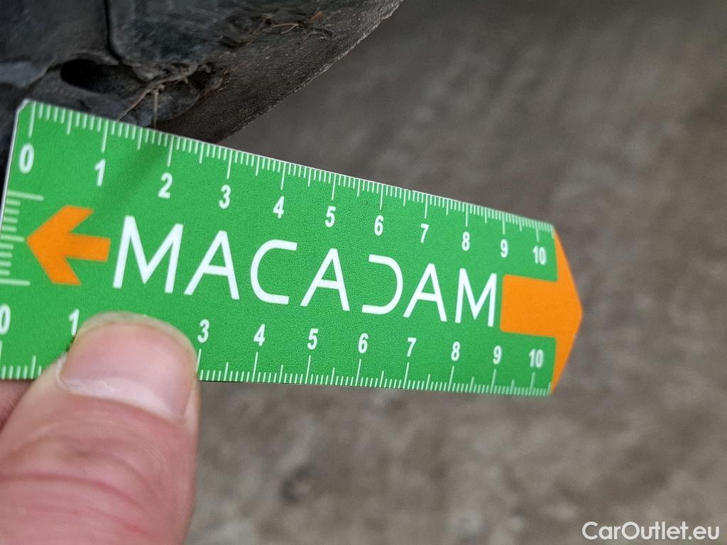  Renault  Trafic  III Fourgon L2H1 3T Confort 2.0 dCi 130CV BVM6 E6d #6