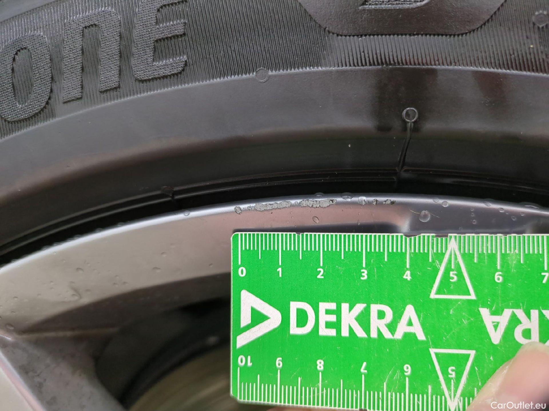  Volkswagen  Passat VOLKSWAGEN  SW / 2019 / 5P / Break 2.0 TDI 150 SCR DSG7 SW LOUNGE #13