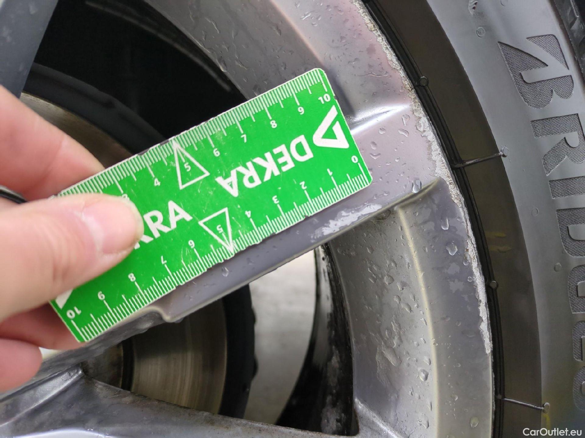  Volkswagen  Passat VOLKSWAGEN  SW / 2019 / 5P / Break 2.0 TDI 150 SCR DSG7 SW LOUNGE #7