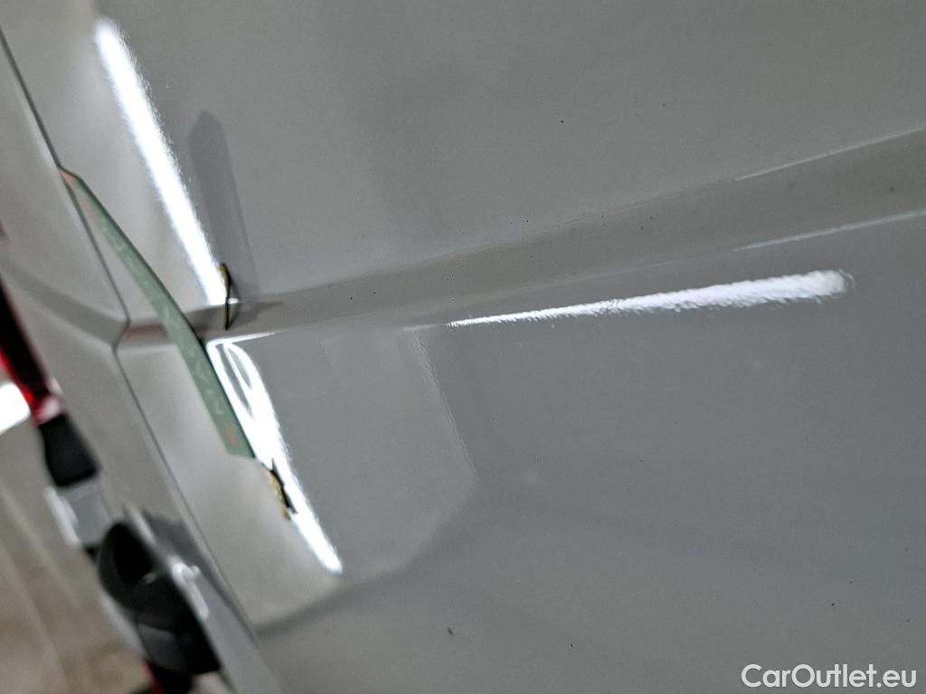  Renault  Trafic  III Fourgon L2H1 3T Confort 2.0 dCi 130CV BVM6 E6d #35