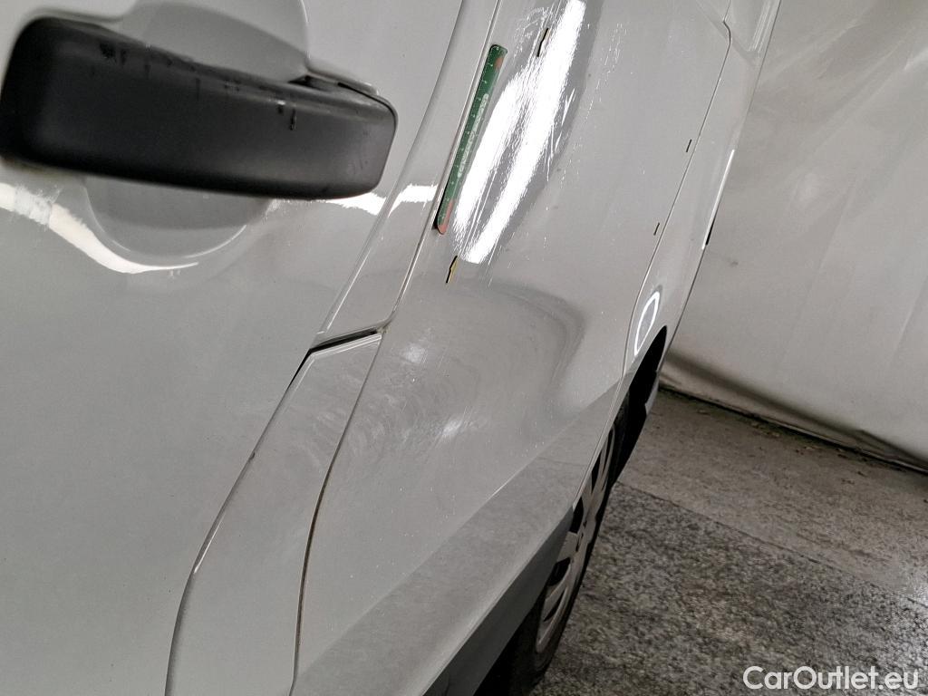  Renault  Trafic RENAULT  / 2019 / 4P / Fourgon tole NV FG GCF L1H1 1000 dCi 120 #2