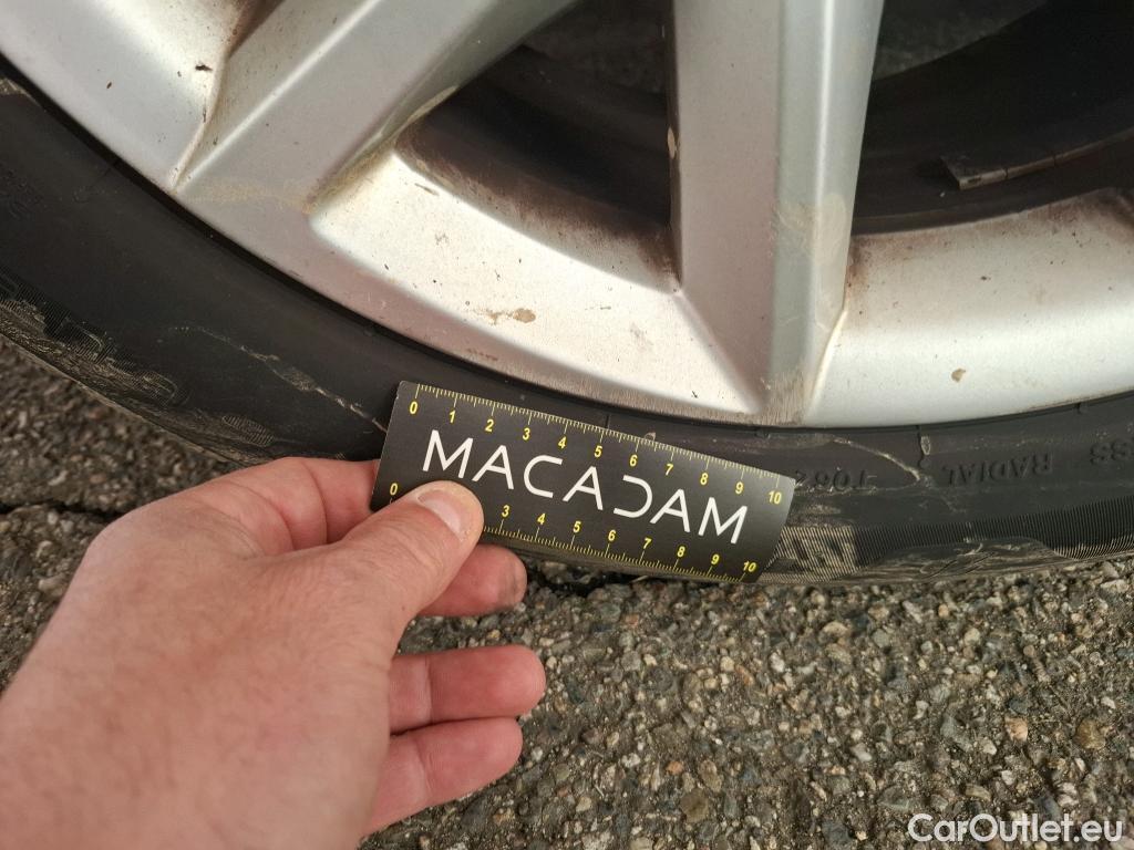  Seat  Leon SEAT  Sportstourer / 2020 / 5P / Break 1.0 eTSI 110 DSG S&S Style Business #23