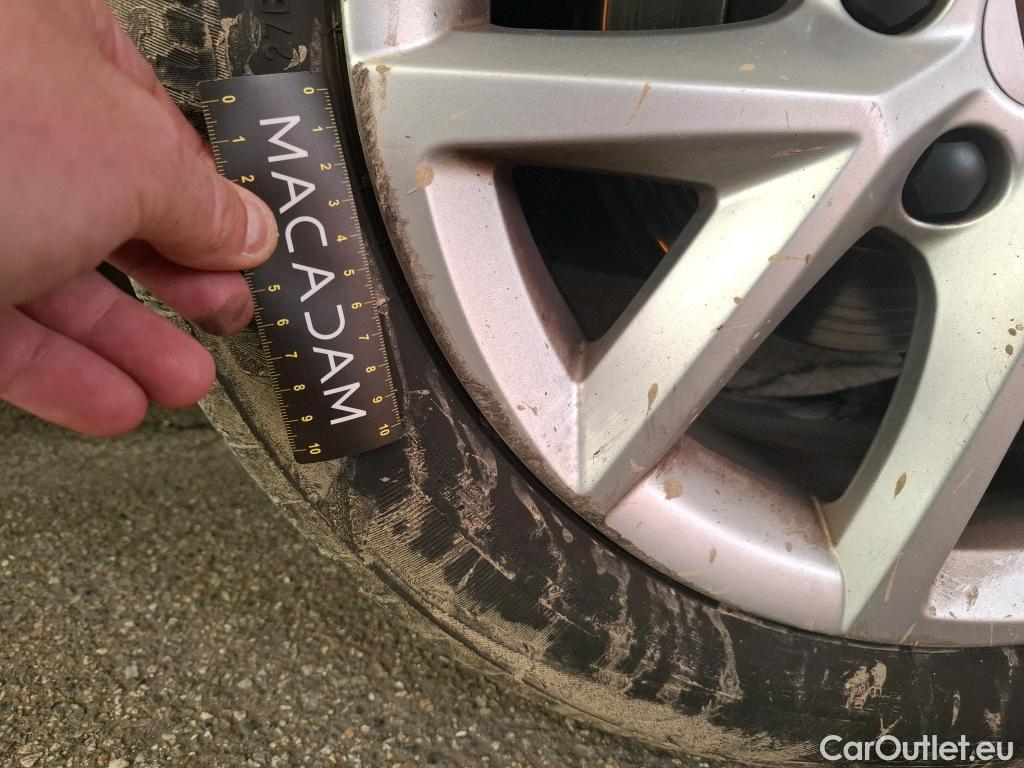  Seat  Leon SEAT  Sportstourer / 2020 / 5P / Break 1.0 eTSI 110 DSG S&S Style Business #18