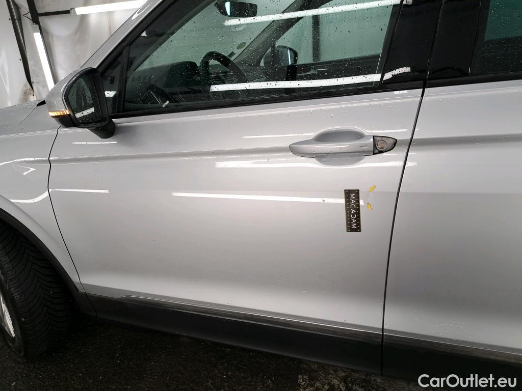  Volkswagen  Tiguan VOLKSWAGEN  / 2020 / 5P / SUV 2.0 TDI 150 DSG7 Life Business #4