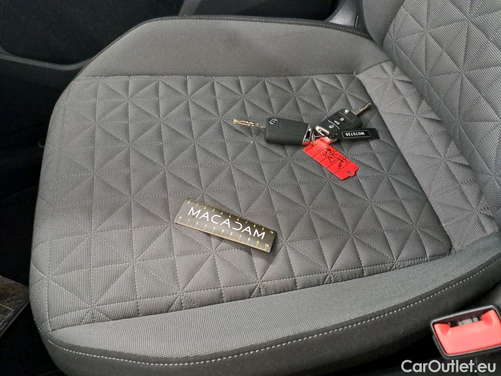  Volkswagen  Tiguan VOLKSWAGEN  / 2020 / 5P / SUV 2.0 TDI 150 DSG7 Life Business #8