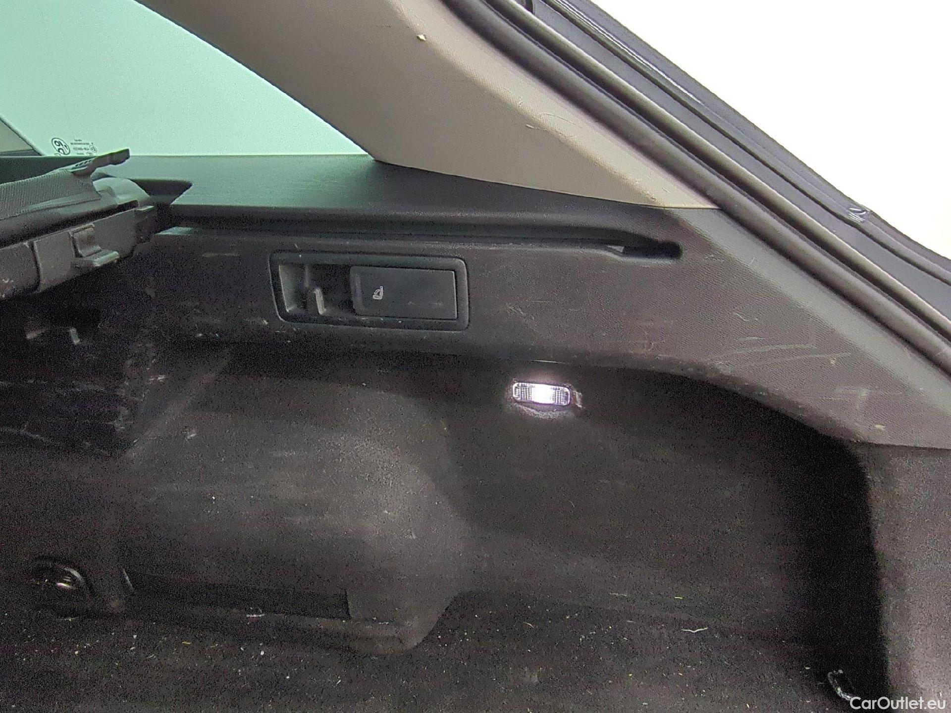  Seat  Leon  Sportstourer / 2020 / 5P / Break 1.0 eTSI 110 DSG S&S Style Business / TRANSFO VP/VF #16