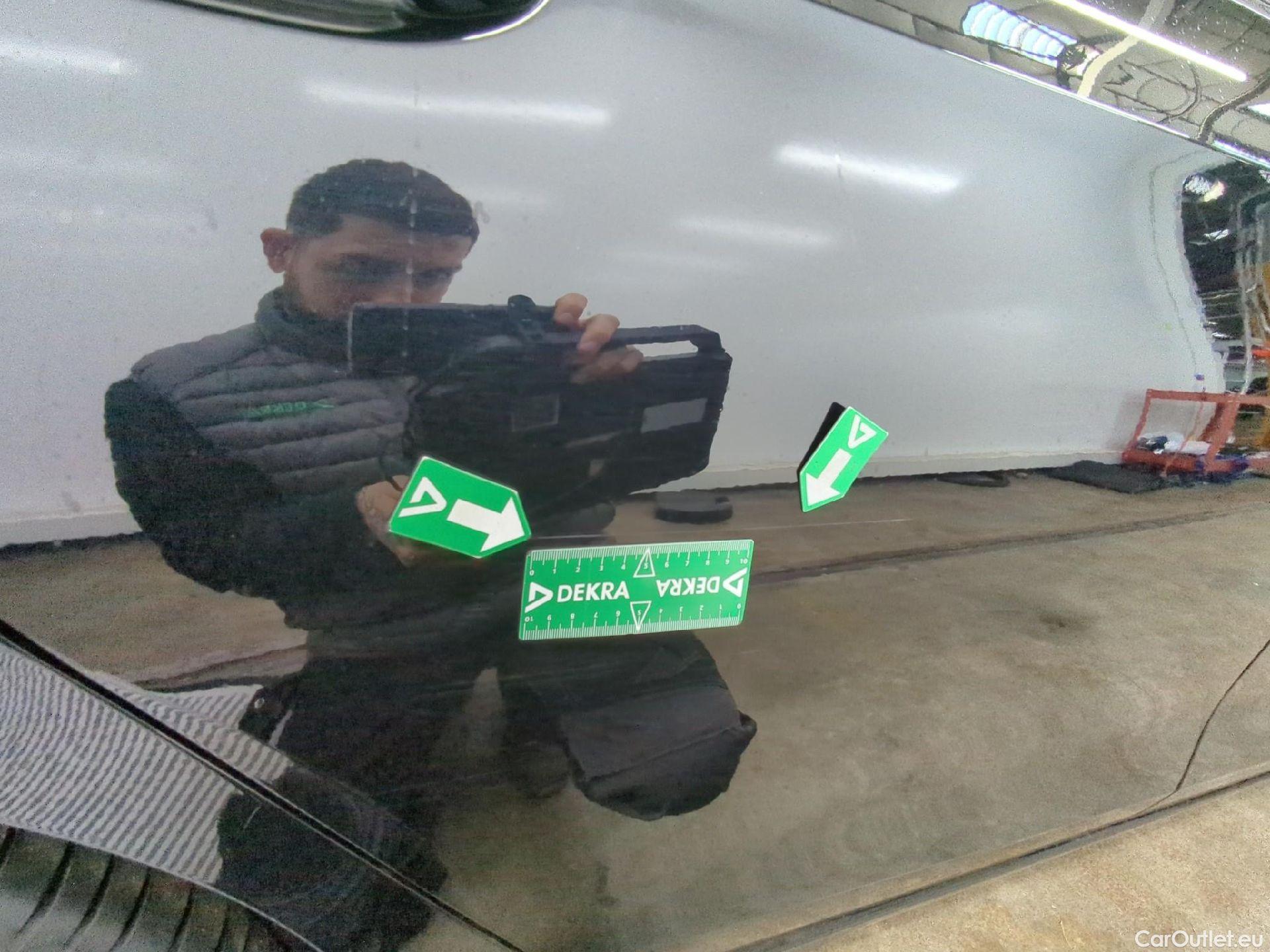  Volkswagen  Golf  VOLKSWAGEN / 2020 / 5P / Berline 2.0 TDI SCR 115 BVM6 Life Busi 1st #1