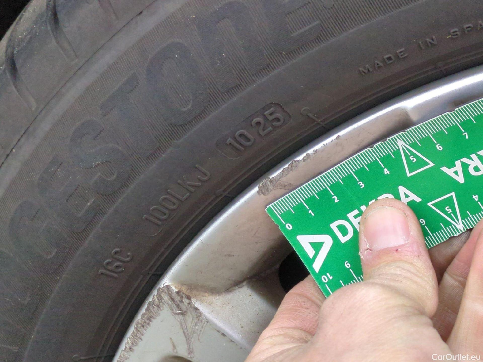  Seat  Leon  Sportstourer / 2020 / 5P / Break 1.0 eTSI 110 DSG S&S Style Business / TRANSFO VP/VF #61