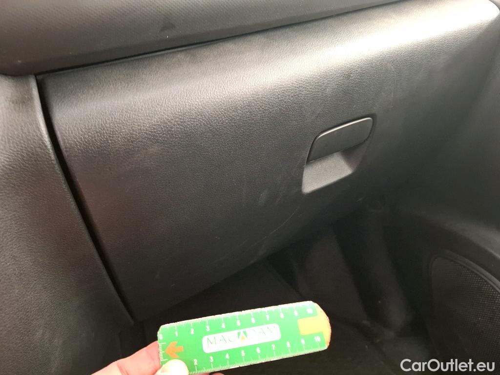  Renault  Trafic RENAULT  / 2019 / 4P / Fourgon tole NV FG GCF L1H1 1000 dCi 120 #18