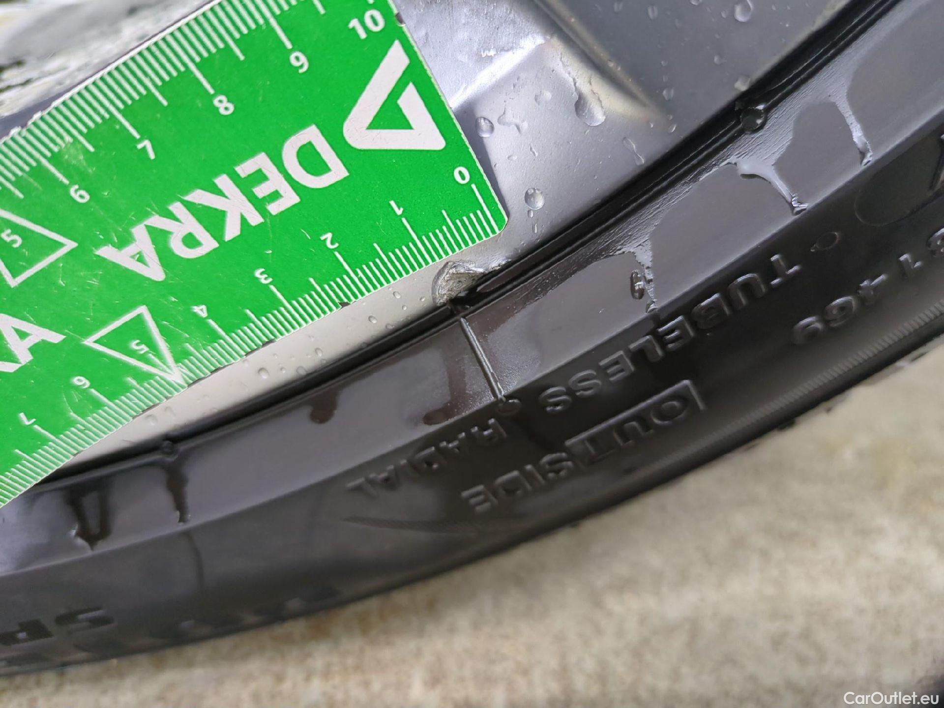  Volkswagen  Passat VOLKSWAGEN  SW / 2019 / 5P / Break 2.0 TDI 150 SCR DSG7 SW LOUNGE #9