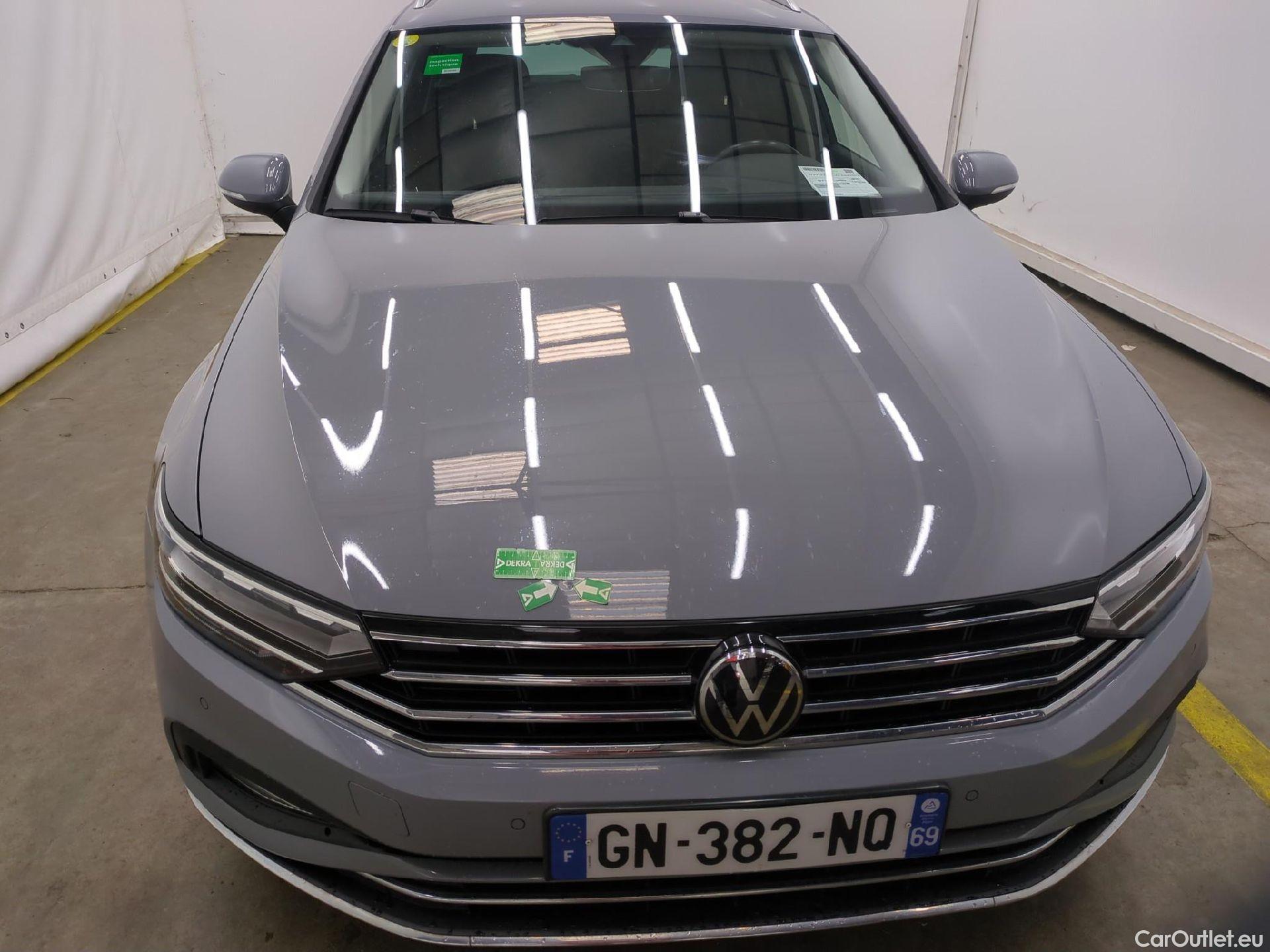  Volkswagen  Passat VOLKSWAGEN  SW / 2019 / 5P / Break 2.0 TDI 150 SCR DSG7 SW LOUNGE #29