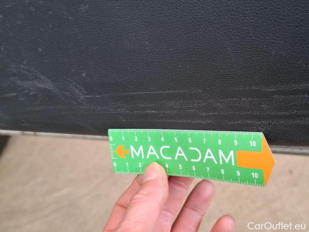  Renault  Trafic  III Fourgon L2H1 3T Confort 2.0 dCi 130CV BVM6 E6d #24