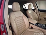  Alfa Romeo   STELVIO ALFA ROMEO / 2017 / 5P / SUV 2.2 TD 210CV 6C Villa D'Este AT8 Q4 #13