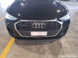  Audi  Q3 AUDI  / 2018 / 5P / SUV 35 TDI QUATTRO S TRONIC BUSINESS #31