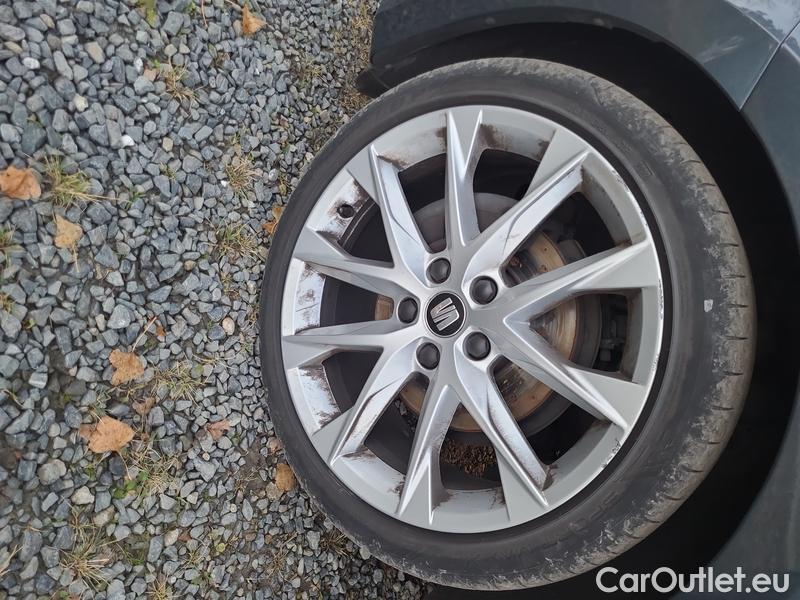  Seat  Leon Seat  Sportstourer (KL8) (2020)  ST 1.5TSI 150 FR 5d #23