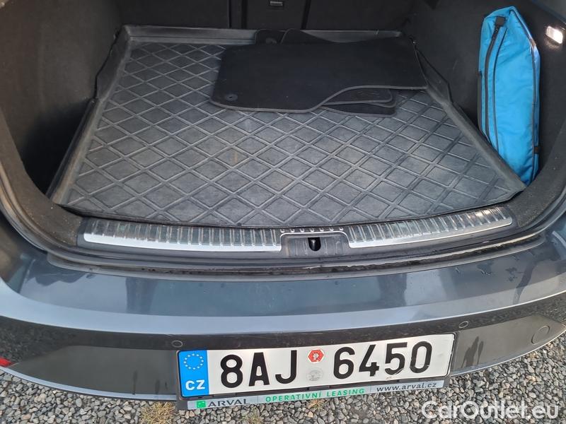  Seat  Leon Seat  Sportstourer (KL8) (2020)  ST 1.5TSI 150 FR 5d #20