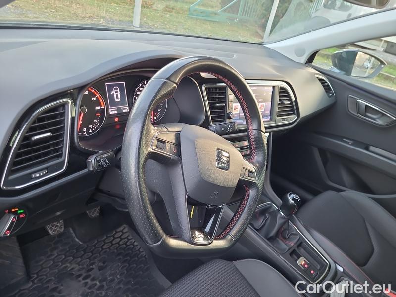  Seat  Leon Seat  Sportstourer (KL8) (2020)  ST 1.5TSI 150 FR 5d #15