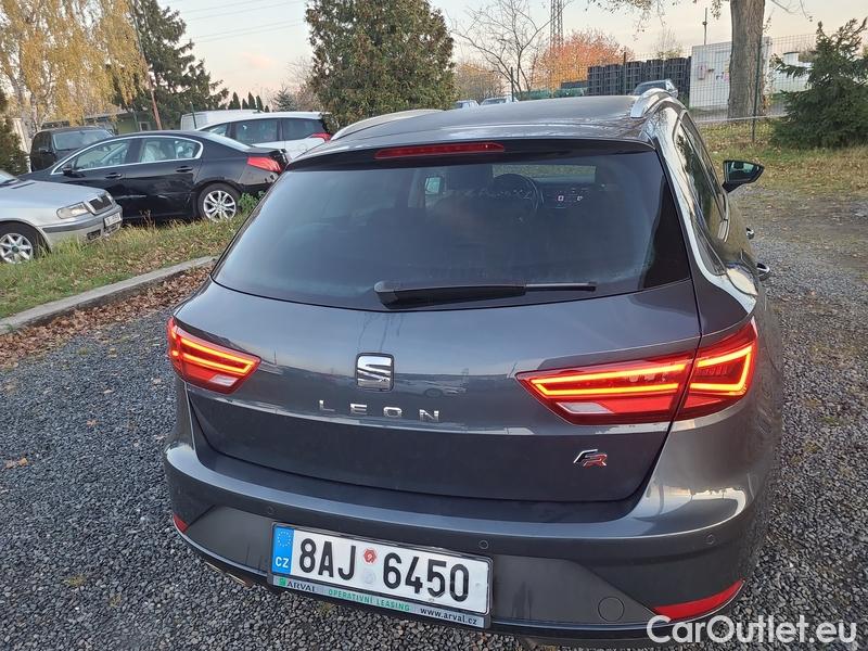 Seat  Leon Seat  Sportstourer (KL8) (2020)  ST 1.5TSI 150 FR 5d #26