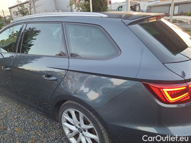  Seat  Leon Seat  Sportstourer (KL8) (2020)  ST 1.5TSI 150 FR 5d #5