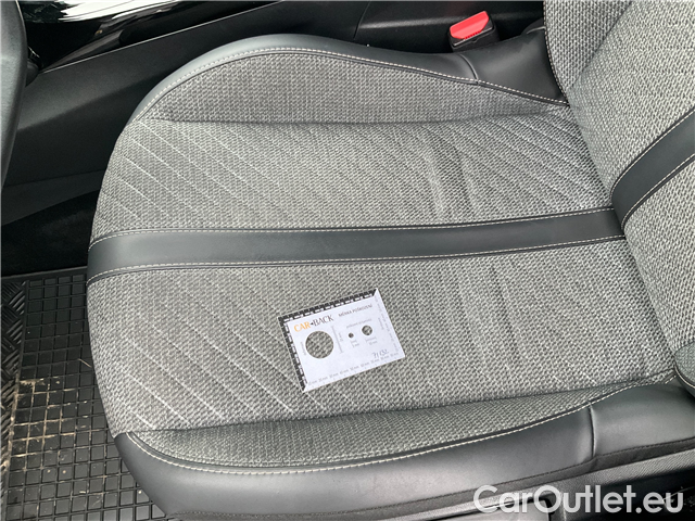  Peugeot  2008  ALLURE 1.2T 130 S&S AT5d #4