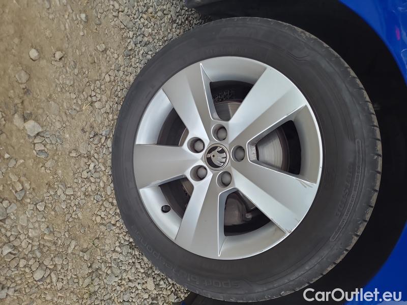  Skoda  Fabia  Combi (2015)  Com.1.0TSI 70 Ambition #31