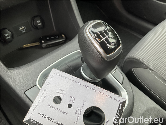  Hyundai  i30  kom.1.0TGDI Family Comf #24