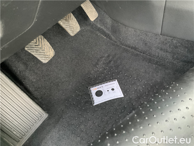  Hyundai  i30  kom.1.0TGDI Family Comf #23