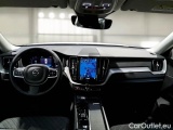 Volvo  XC60 VOLVO  / 2021 / 5P / SUV B4 D AUTOMATICO CORE #3