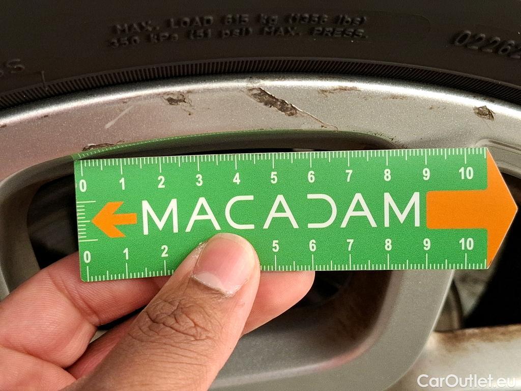  Citroen  C4 Cactus  Feel Business 1.2 PureTech 110CV BVA6 E6dT #18