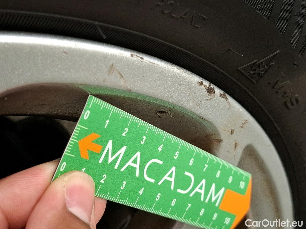  Citroen  C4 Cactus  Feel Business 1.2 PureTech 110CV BVA6 E6dT #39