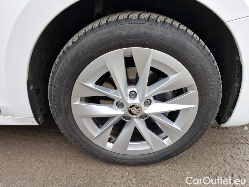  Skoda  Octavia  Combi (NX3)(2020) Oct.Combi 1.5TSI 110 Style #9