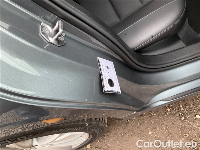  Volvo  V60  D3 Momentum Pro AWD AT #8