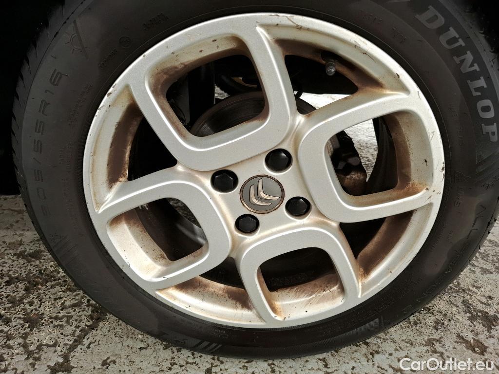  Citroen  C4 Cactus  Feel Business 1.2 PureTech 110CV BVA6 E6dT #37