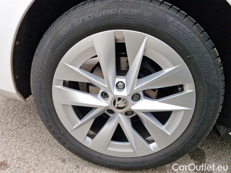  Skoda  Octavia  Combi (NX3)(2020) Oct.Combi 1.5TSI 110 Style #8