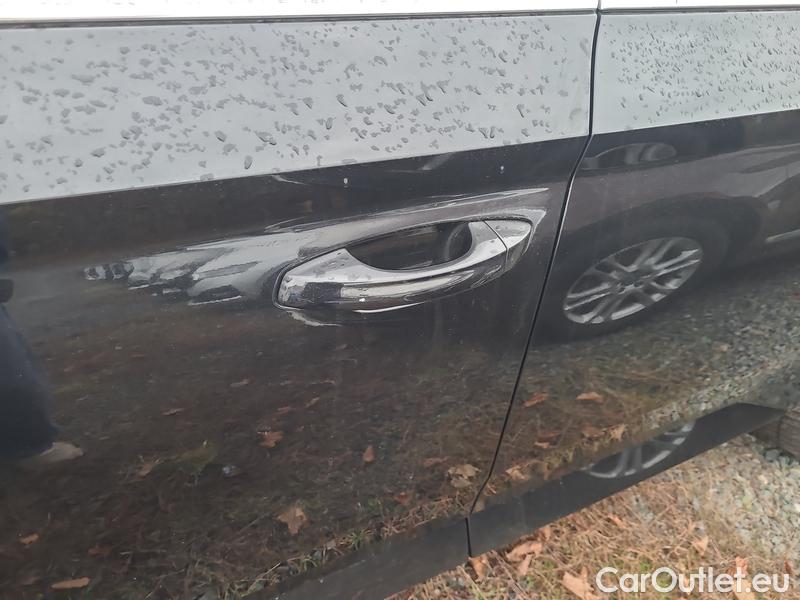  Skoda  Superb  (3V3)(2015) Supe.2.0TDI 147 Style 4x4 Aut #4