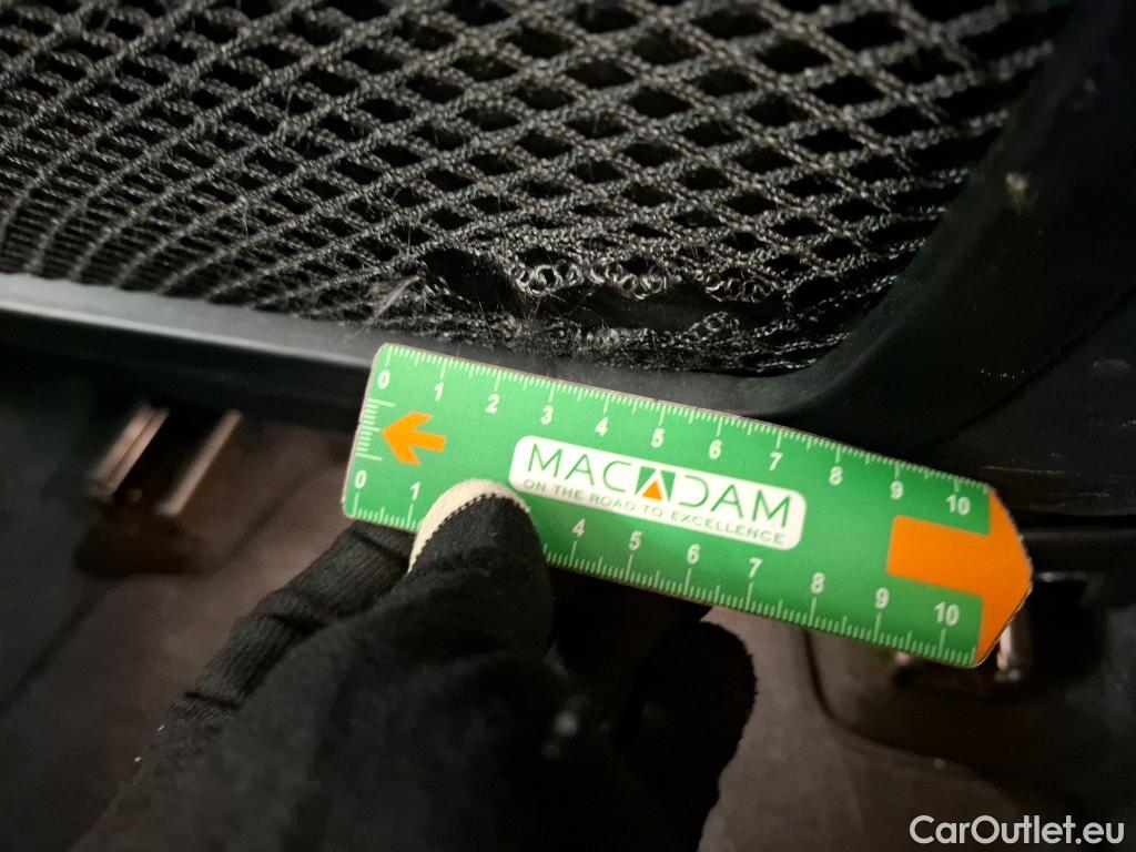  Bmw  Serie 3 BMW Série 3 Touring / 2022 / 5P / Break 318i 156ch Business Design BVA8 #6