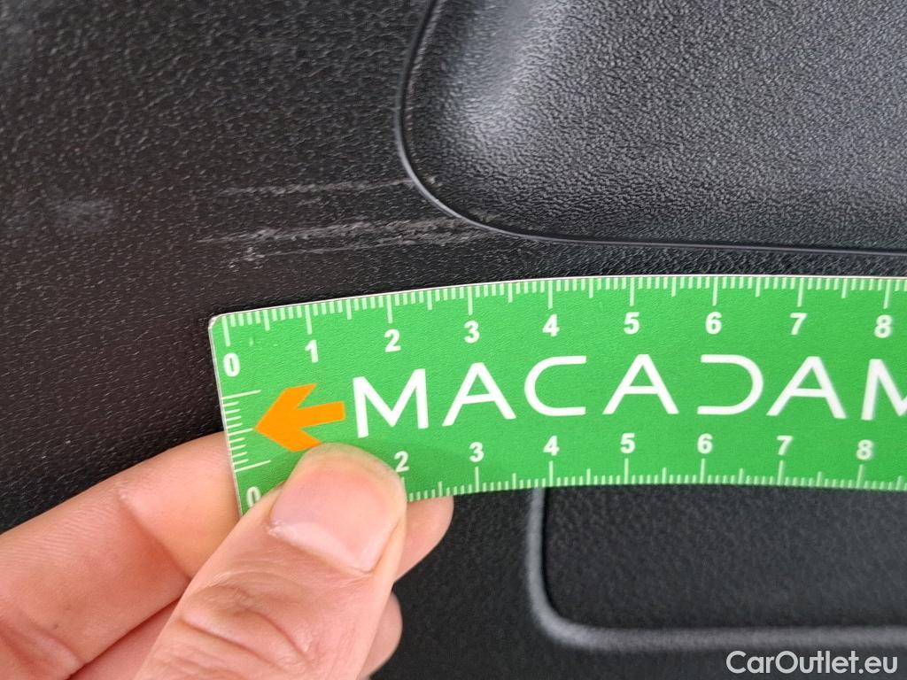  Audi  A4  Avant business line 2.0 TDI 150CV BVA7 E6 #13