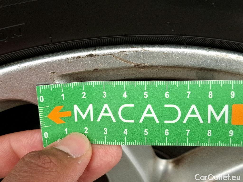  Citroen  C4 Cactus  Feel Business 1.2 PureTech 110CV BVA6 E6dT #38