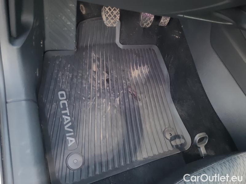  Skoda  Octavia  Lim. (NX3)(2020)  1.5TSI 110 Style 5d #4