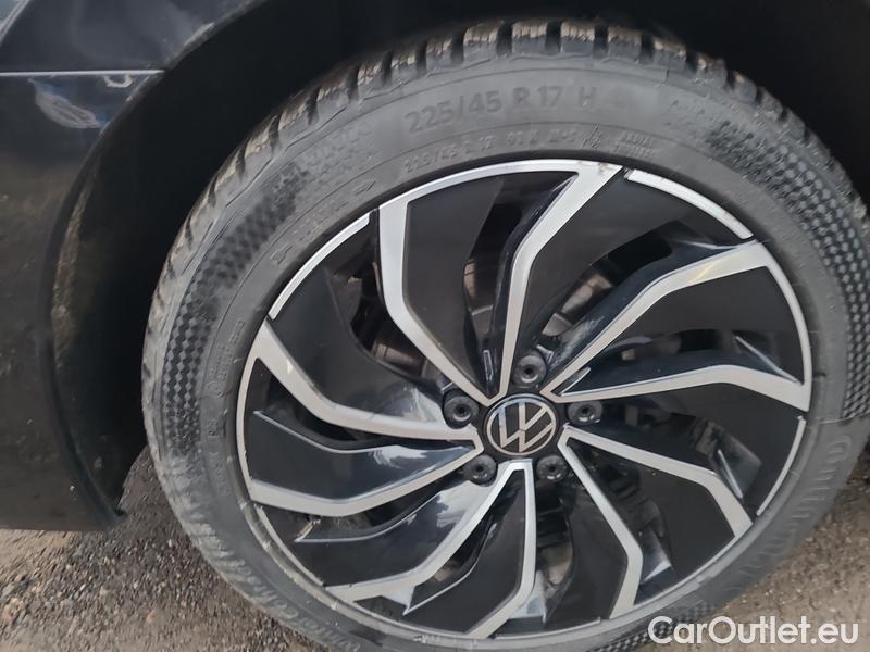  Volkswagen  Golf  VIII Variant (CG5) 2020 Var.1.5TSI 110 Style AT #18