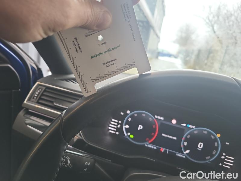  Skoda  Superb  Combi (3V5)(2015) Sup.C.FL2.0TDI 110 L&K AT #19