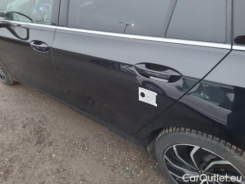  Volkswagen  Golf  VIII Variant (CG5) 2020 Var.1.5TSI 110 Style AT #10