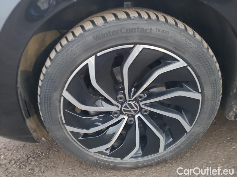  Volkswagen  Golf  VIII Variant (CG5) 2020 Var.1.5TSI 110 Style AT #4